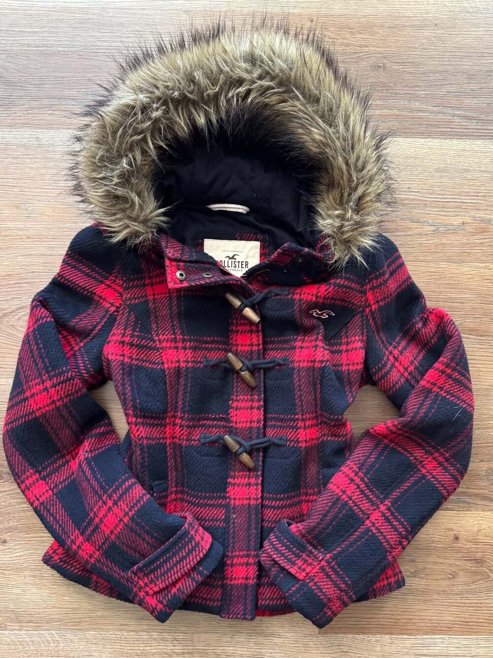 Super Rare Y2K Hollister Red Plaid Fur-Trim Hooded Toggle Coat
